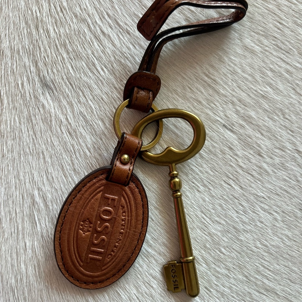 FOSSIL HANGTAG / LARGE KEY / LEATHER TAG AND STRAP